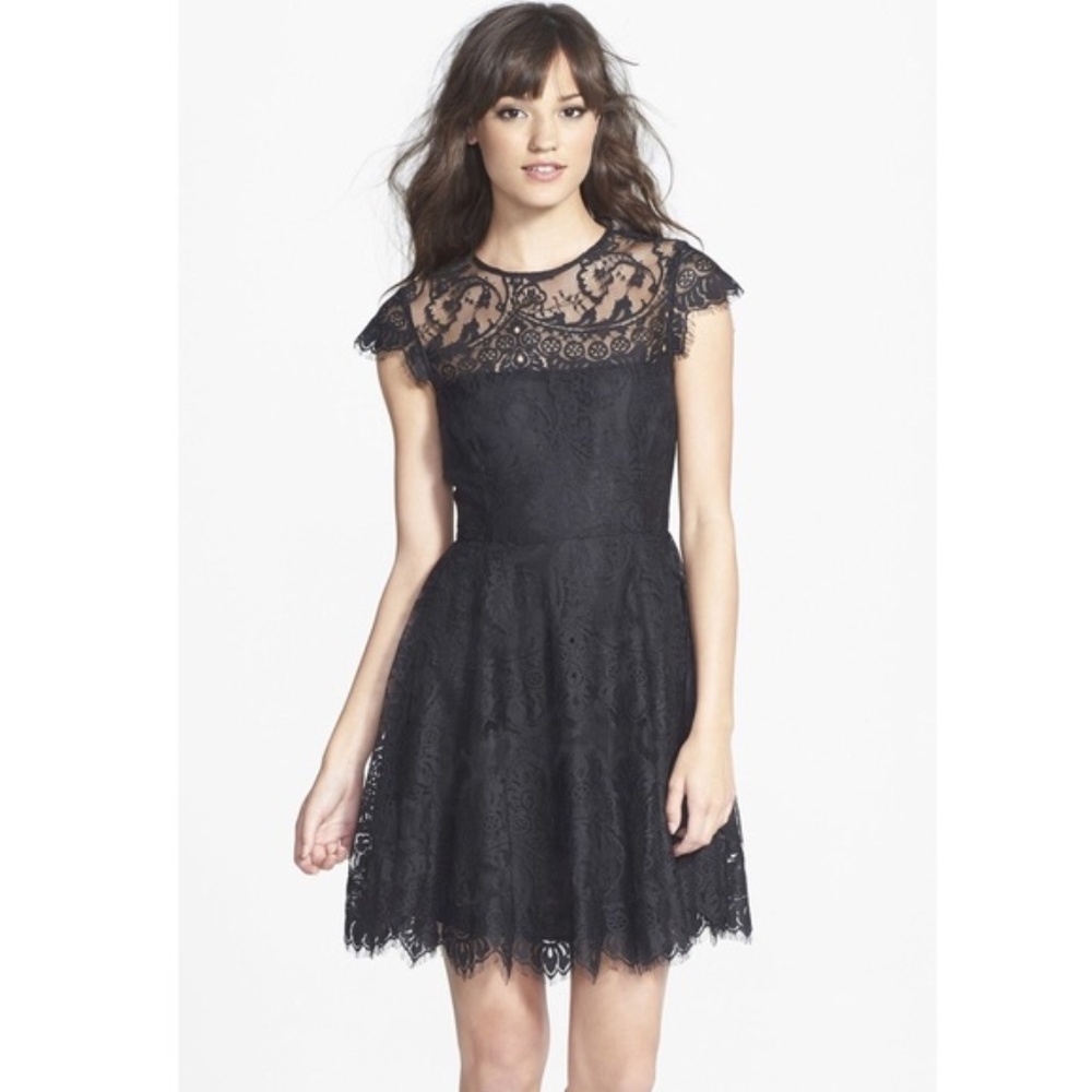 🆕 HOST PICK BB DAKOTA Romantic Lace Cocktail Dress 2